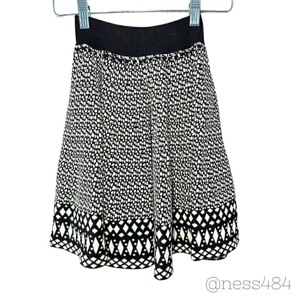 Stella & Jamie Black White Geometric Print Knit Skater‎ Skirt Small